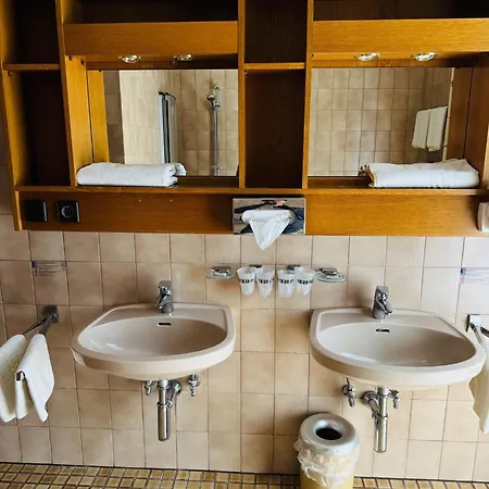 Отель See-hotel Post Am Attersee Вайсенбах-ам-Аттерзе